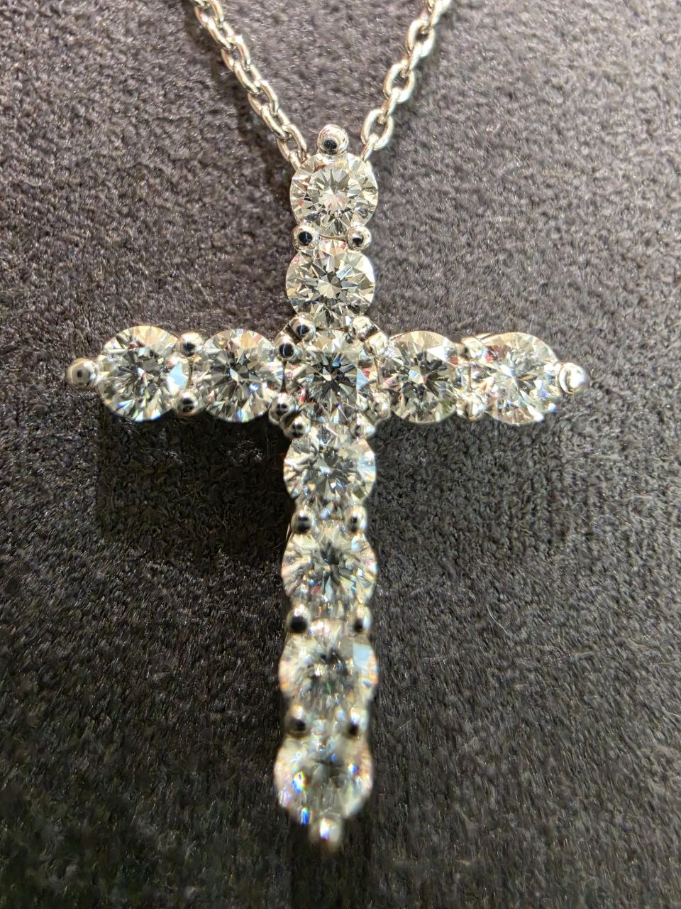 Крестик с бриллиантами 0,76ct