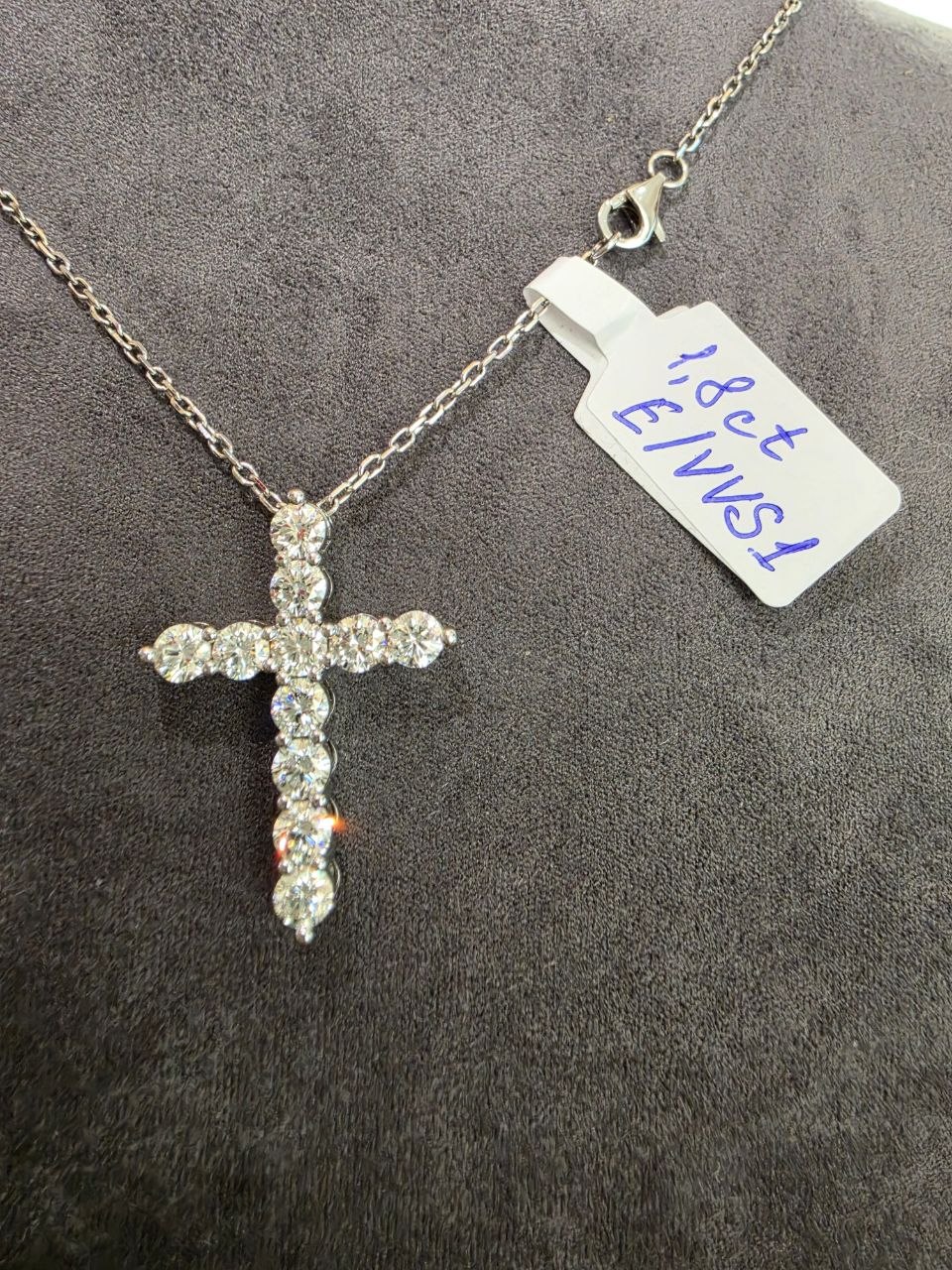 Крестик с бриллиантами 1,8ct